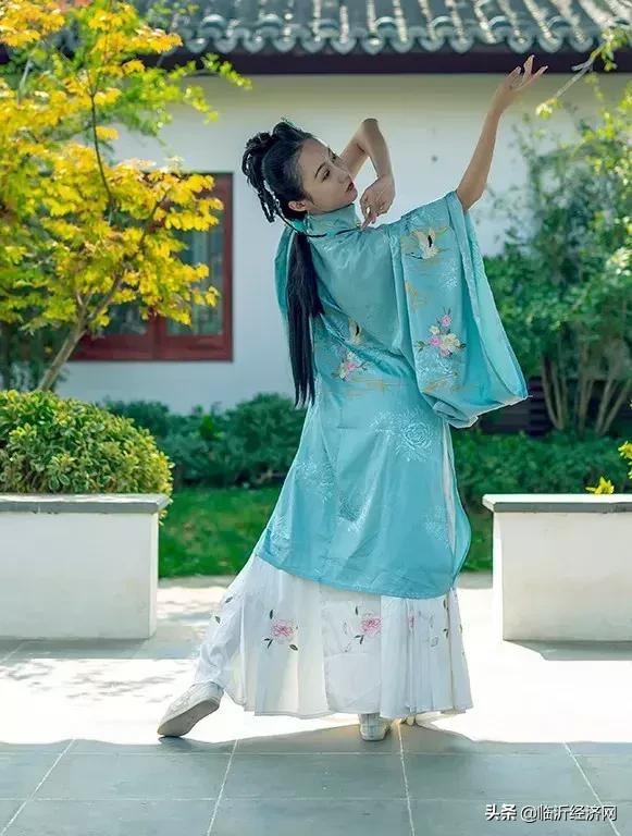 龙园第二届汉服文化节开幕，汉服小姐姐齐聚龙园欢度国庆