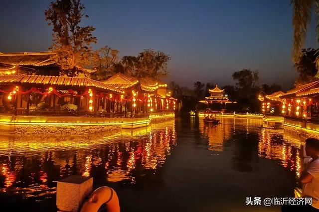 龙园第二届汉服文化节开幕，汉服小姐姐齐聚龙园欢度国庆