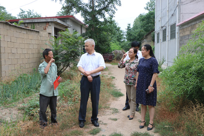 统战付海峰走访老党员-028.jpg