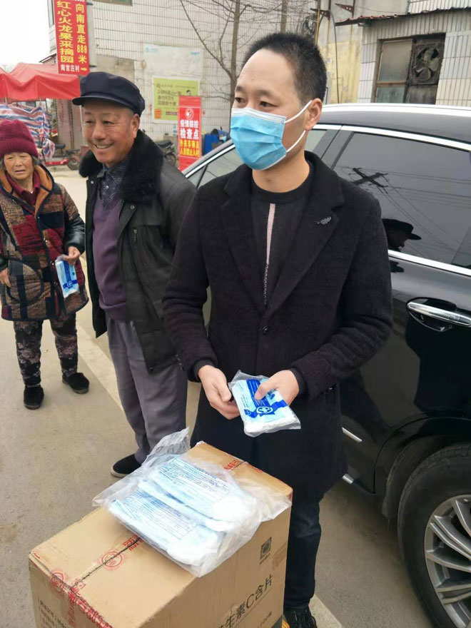 韩业亮.jpg