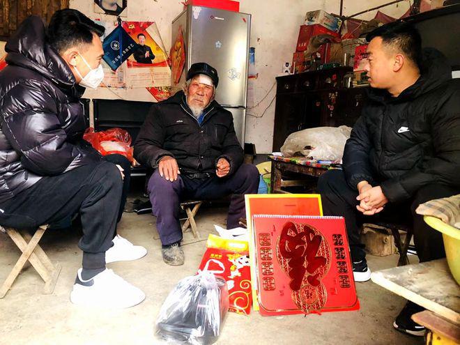 下载 (5).jpg